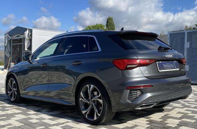 Audi A3 SPB S Line interno ed esterno 2.0 TDI 150CV S-Tronic 35 - Foto 6