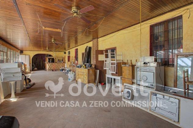 Villa di 500 m² con più di 5 locali in vendita a Besate - Foto 2