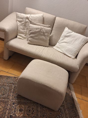 divano 2 posti con puffo in ottimo stato. - Foto 3