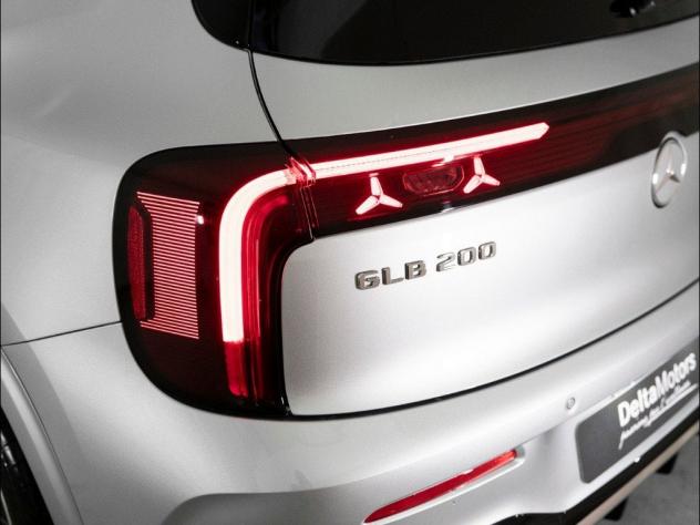 Mercedes-Benz GLB X248 TERMICA 200 4MATIC - Foto 8