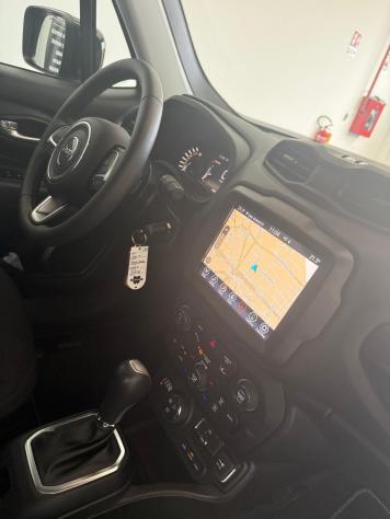 Jeep Renegade 1.3 T4 190CV PHEV 4xe AT6 Business Plus - Foto 4