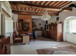 MONTIGNOSO, in elegante complesso residenziale dal fascino antico, villetta &hellip;