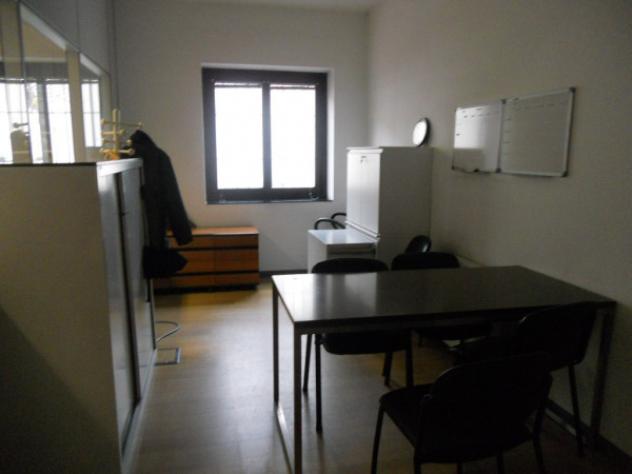 Immobile di 950 m² con più di 5 locali in affitto a Rho - Foto 8