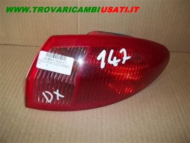FANALE POST.D.(parte est.) PLASTICA INTERNA ROSSA ALFA ROMEO 147 999-U09451 Parti elettriche  Fanaleria  Fanali  Fanale post. sx. ALFA ROMEO - 147 - 0