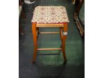 Sgabello Alto con Cuscino – 24520