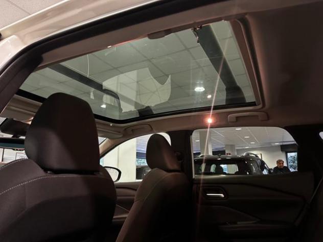 NISSAN Qashqai MHEV 140 CV Premiere Edition rif. 23818906 - Foto 6