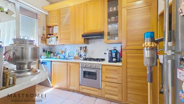APPARTAMENTO di 5 vani e di 130 mq (ALTOPASCIO) rif. 3603 - Foto 7