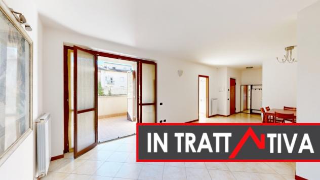 TRILOCALE al piano terra con GIARDINO, CANTINA e BOX AUTO DOPPIO