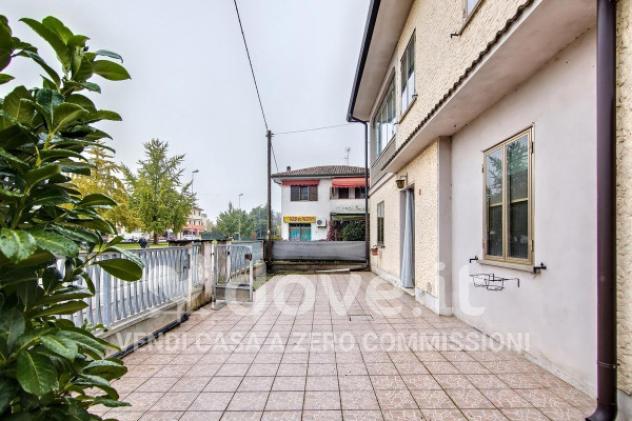 Casa indipendente di 171 m² con più di 5 locali e box auto in vendita a Voghiera