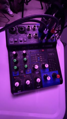 Impianto audio/luci a noleggio per feste - Foto 2
