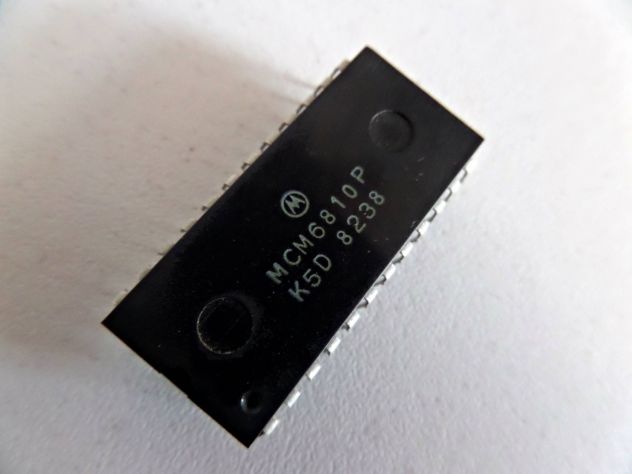 Chip - Integrati vintage ( INTEL - Motorola) USATI, SFILATI, NON TESTATI - Foto 4
