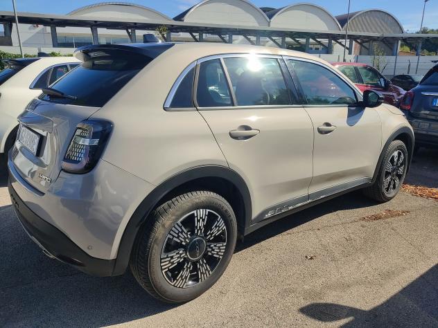 FIAT 600 IV 2023 1.2 hybrid 145cv auto - Foto 4