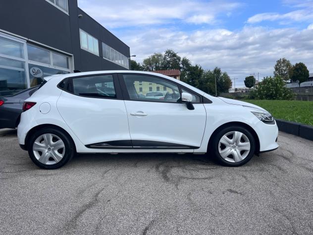 Renault Clio 1.2 75CV Exclusive Neopatentati - Foto 4