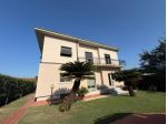 Casa semindipendente in vendita a Avenza - Carrara 130 mq  Rif: 1444700