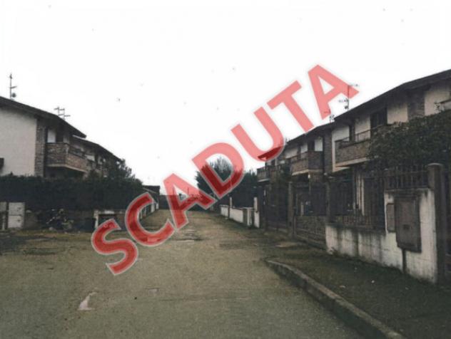 Immobile in asta di 145 m², box auto in vendita a Caselle Lurani