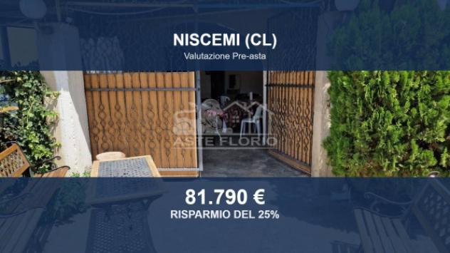 Immobile in asta di 230 m² con più di 5 locali e box auto in vendita a Niscemi