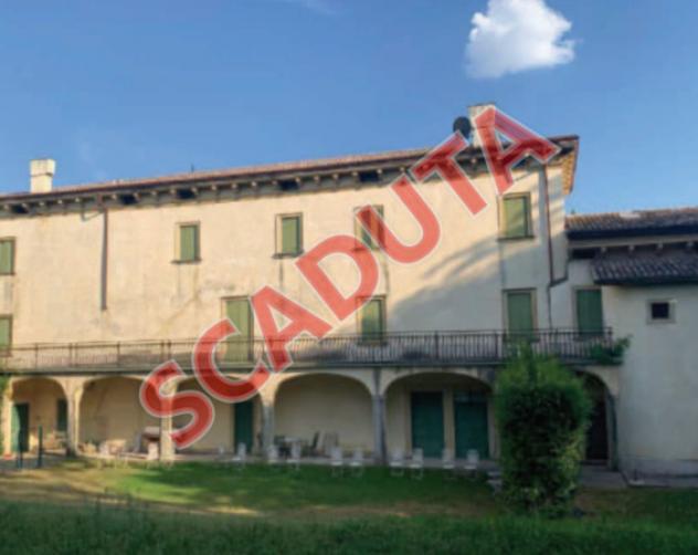 Immobile in asta di 722 m² con più di 5 locali in vendita a San Pietro in Cariano