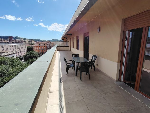 singola a rgza € 620 tutto incluso in app.to centrale 8° p. con terrazzo - Foto 7