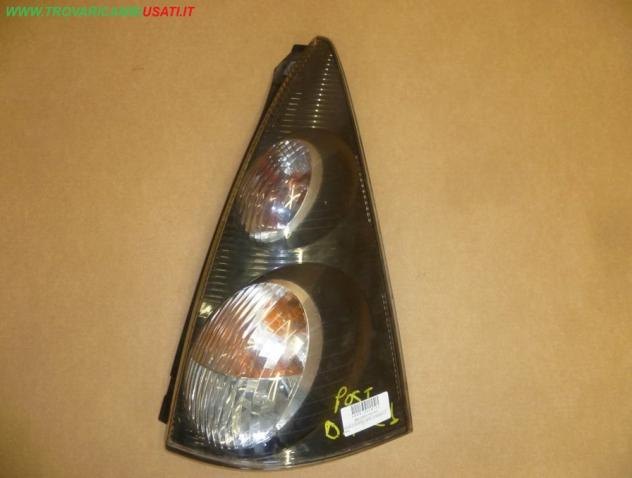 FANALE POST.D. NERO CITROEN C1  Parti elettriche  Fanaleria  Fanali  Fanale post. sx. CITROEN - C1 - 01-06-2005 - 01-06-2014