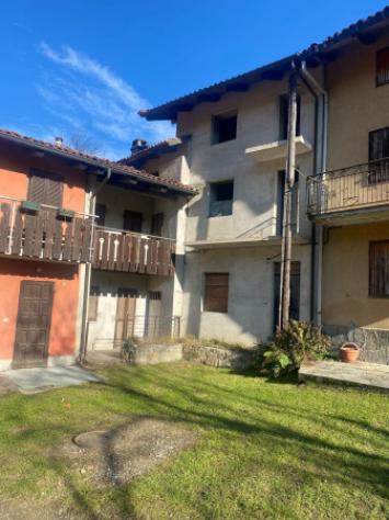 Rustico / Casale di 100 m² con 5 locali e box auto doppio in vendita a San Raffaele Cimena