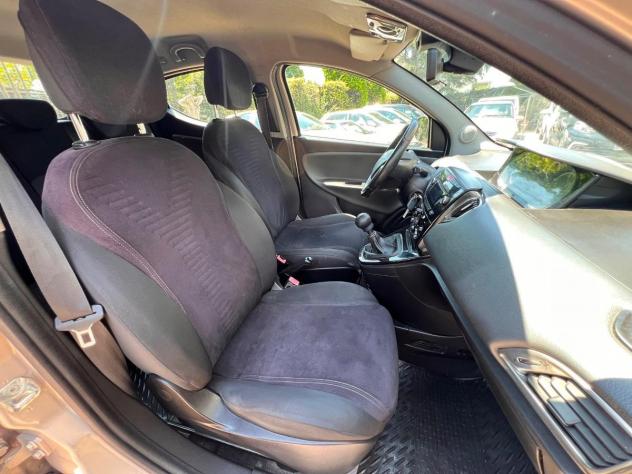 LANCIA Ypsilon 1.3 MJT 95 CV 5p. S&S Platinum - Foto 10