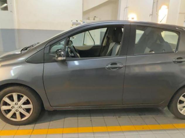 TOYOTA Yaris 1.0 5 porte Lounge rif. 24122674 - Foto 3