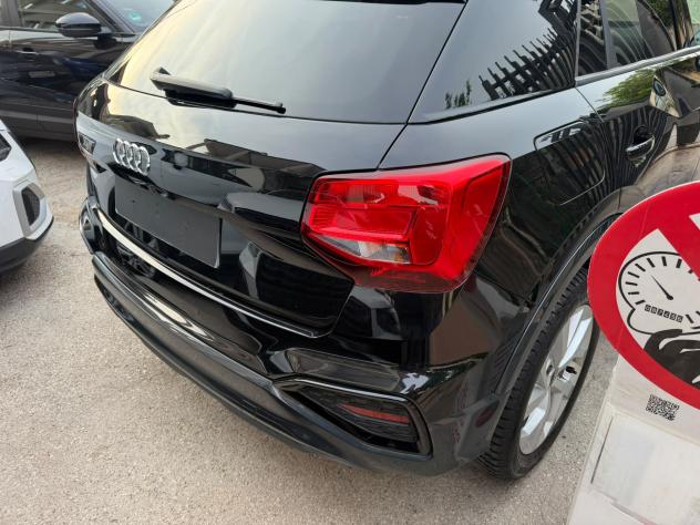 Audi Q2 35 TFSI S tronic Identity Black - Foto 4