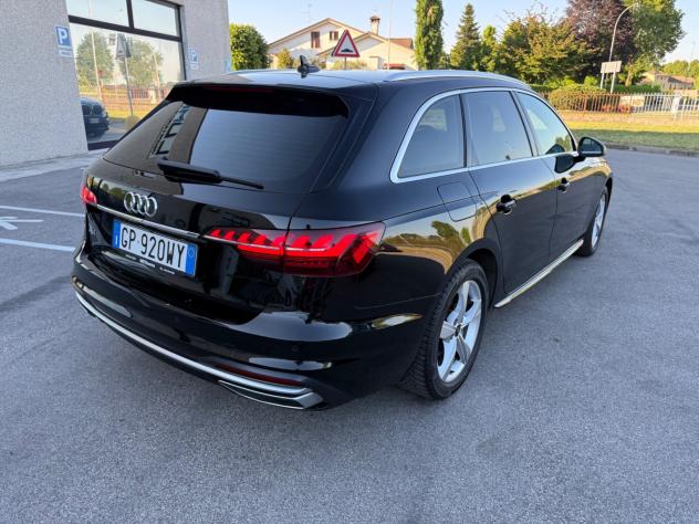 Audi A4 Avant 35 TDI 2.0 163 CV S tronic Business Advanced - Foto 4