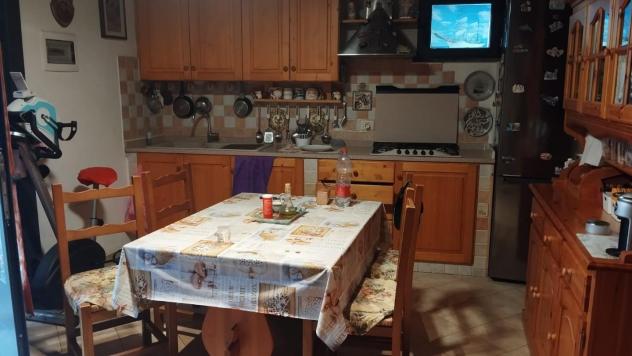 Viareggina in vendita a San Frediano a Settimo - Cascina 50 mq Rif: 1324422