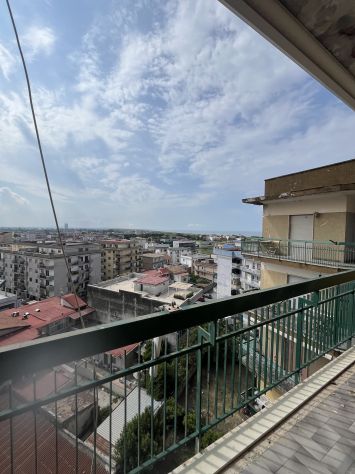 RIF. 345 MONDRAGONE €35.000,00 7°PIANO APPARTAMENTO - Foto 3