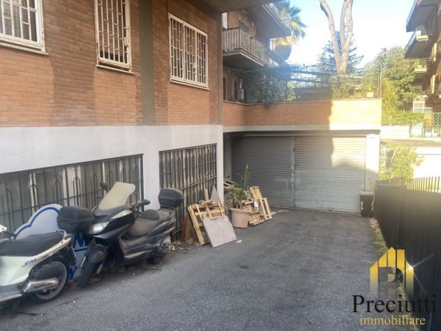 BRAVETTA VIA SOGLIANO NEGOZIO IN VENDITA - Foto 3
