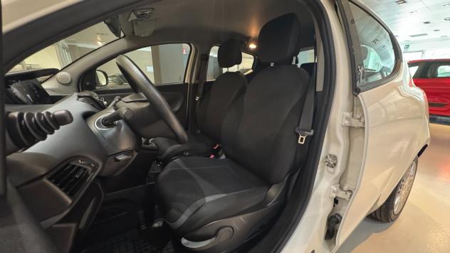 LANCIA YPSILON 1.2 69CV 5p - 2016 - Foto 10
