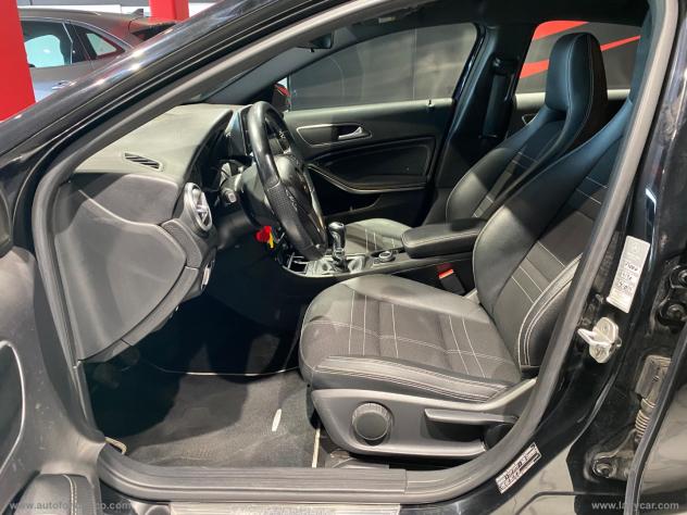 MERCEDES-BENZ A 160 CDI Dark Night Edition - Foto 6
