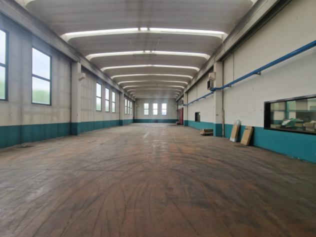 Immobile di 2950 m² con più di 5 locali in affitto a Inveruno - Foto 17
