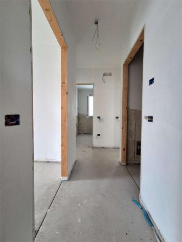V005396 - ESCLUSIVO QUADRILOCALE CON TERRAZZO ABITABILE E GARAGE DOPPIO ! - Foto 12