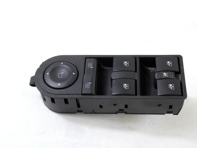 13209204 GRUPPO DI COMANDO ALZA-VETRI ALZA-CRISTALLI PORTA ANTERIORE SINISTRA OPEL ASTRA H 1.7 D 74KW 5M 5P (2005) RICAMBIO USATO CON REGOLAZIONE RETR