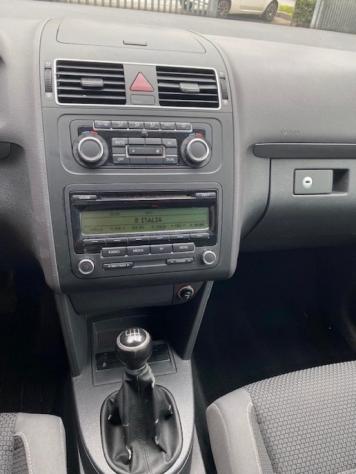 VOLKSWAGEN Touran 1.6 TDI Trendline rif. 23869437 - Foto 4