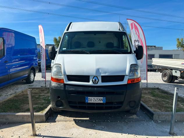 Renault Master T35/120 2.5 dCi PC-TN Furgone Confort - Foto 2