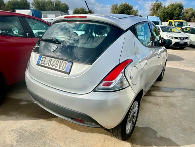 Lancia Ypsilon 1.2 69 CV 5 porte Ecochic Gold - 130000 km - Foto 6