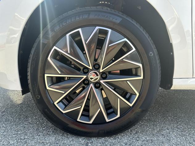 Škoda Kamiq 1.0 TSI 110cv Monte Carlo - Foto 9