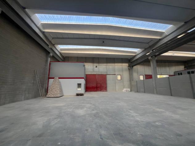 Immobile di 800 m² con 5 locali in affitto a Nuvolera - Foto 6
