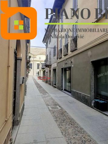 V000389 - LOCALE COMMERCIALE IN CENTRO STORICO - Foto 2