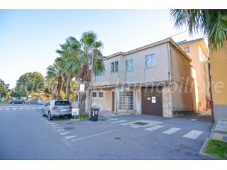 Trilocale in affitto a Vado Ligure