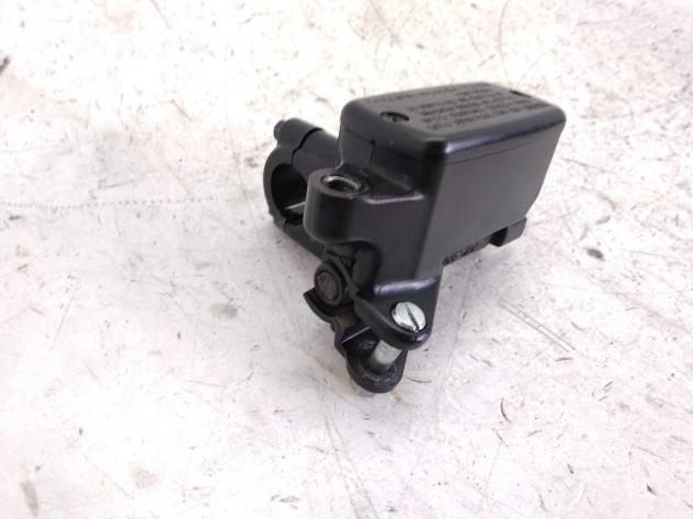 HONDA SW-T ABS 600 POMPA FRENO ANTERIORE DESTRA 2011 JH2PF01D2BK