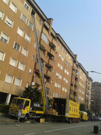 traslochi Milano senza stress appartamenti uffici sgombero cantina box solaio - Foto 2