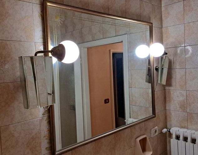 SPECCHIO CON CORNICE E APPLIQUES