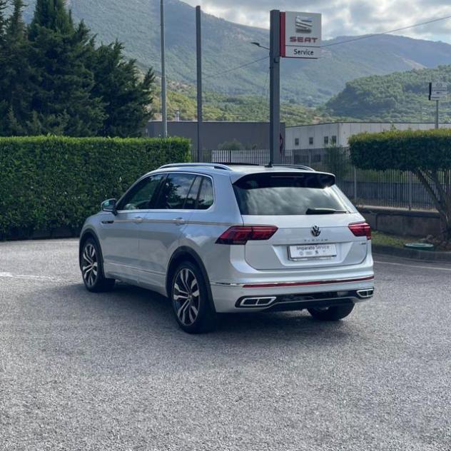 VOLKSWAGEN Tiguan 2.0 TDI SCR DSG R-Line 4Motion 110KW/150CV rif. 24126398 - Foto 7
