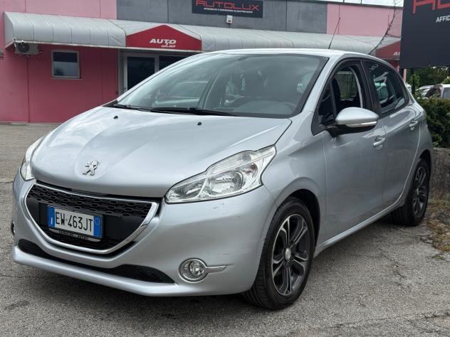 Peugeot 208 1.4 HDi 68 CV 5 porte Allure - Foto 6