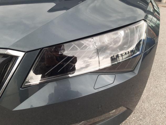 Škoda Superb 2.0 TDI 150 CV SCR DSG Wagon Executive - Foto 9