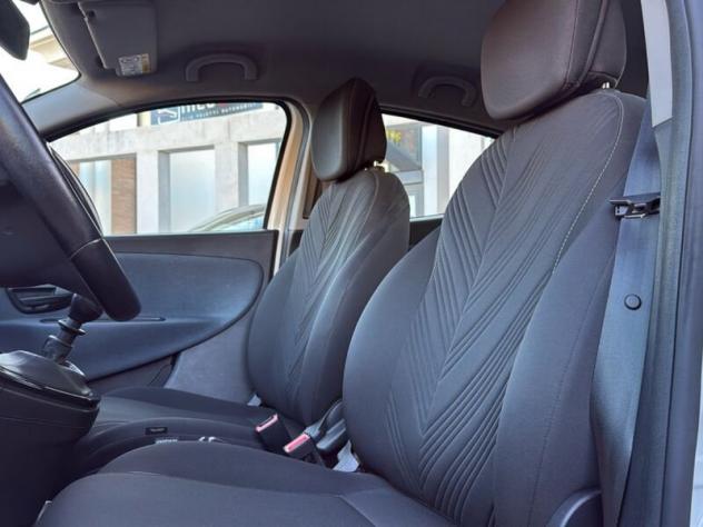 Lancia Ypsilon 1.0 FireFly 5 porte S&S Hybrid Gold - Foto 8